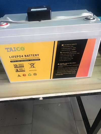 12V 200A Battery