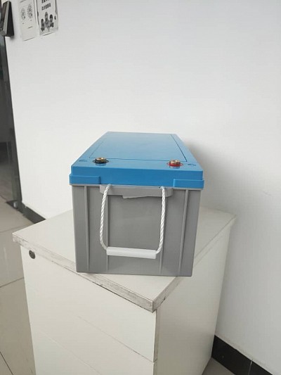 12V 200A Battery